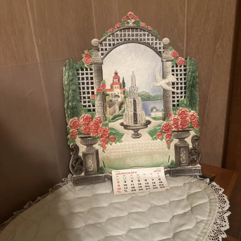 Vintage Die Cut, Pressed and Embossed Cardboard Calendar Holder 1972 W/ Calendar